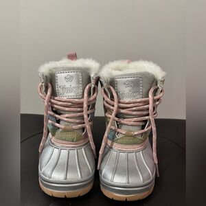 Juicy Couture Kids Silver Boots with Pink Laces